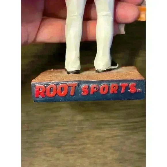 2011 Seattle Mariners Larry Bernandez Bobblehead MLB Baseball Collectible - Picture 7 of 8